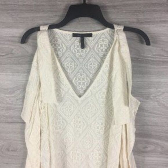 BCBGMAXAZRIA Embroidered Cold Shoulder Top - Picture 5 of 7